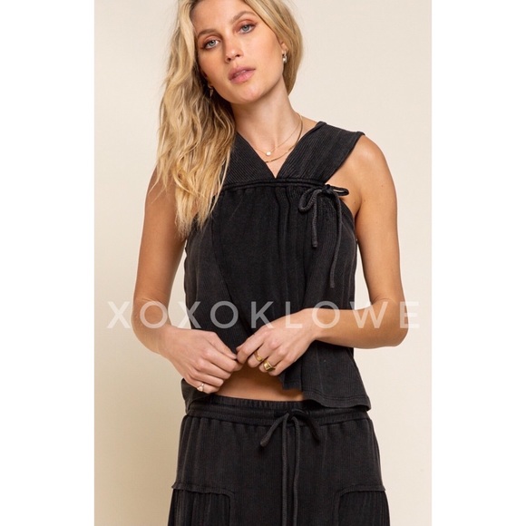 POL Black Flowy Ribbed Knit Wide Leg Pants - Picture 11 of 16